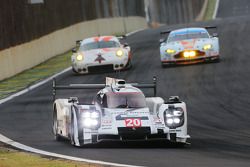 #20 Porsche Team Porsche 919 Hybrid: Mark Webber, Brendon Hartley, Timo Bernhard