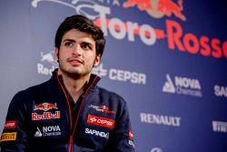 Карлос Саинс-мл.. Toro Rosso подписала контракт с Карлосом Сайнсом-мл., Особое мероприятие.