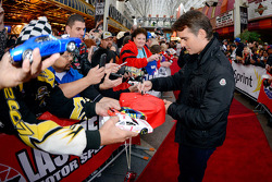 Jeff Gordon, Hendrick Motorsports signs autographs