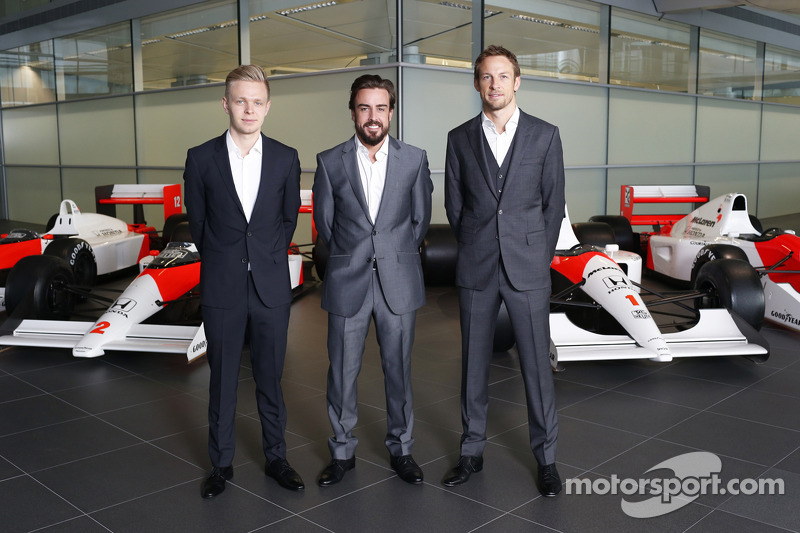 Кевін Магнуссен, Фернандо Алонсо та Дженсон Баттон, McLaren Honda
