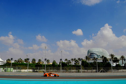 #59 McLaren 650S GT3: Alvaro Parente, Kevin Estre, Rob Bell
