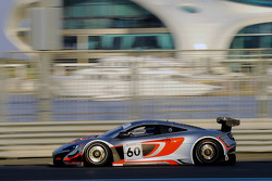 #60 McLaren 650S GT3: Peter Kox, Nico Pronk, Gilles Vannelet
