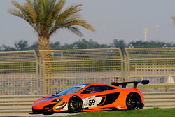 #59 McLaren 650S GT3: Alvaro Parente, Kevin Estre, Rob Bell
