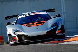 #60 McLaren 650S GT3: Peter Kox, Nico Pronk, Gilles Vannelet