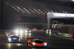 #59 McLaren 650S GT3: Alvaro Parente, Kevin Estre, Rob Bell