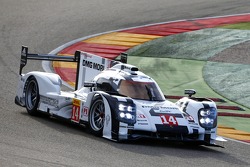 #14 Porsche Team Porsche 919 Hybrid en pruebas