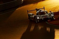 #14 Porsche Team Porsche 919 Hybrid en pruebas