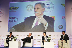 Chase Carey, CEO F1 Group, Alex Yoong