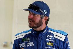 Martin Truex Jr., Furniture Row Racing, Toyota Camry Auto-Owners Insurance