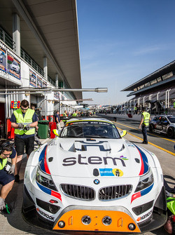 #8 Triple Eight BMW Z4 GT3: Lee Mowle, Joe Osborne, Jacques Duyver, Charlie Hollings
