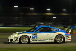 #19 Muehlner Motorsports America, Porsche 911 GT America: Jim Michaelian, Marc Basseng, Matteo Beret