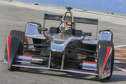 Oriol Servia, Dragon Racing