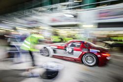 Pit stop for #30 Ram Racing Mercedes SLS AMG GT3: Cheerag Arya, Thomas Jäger, Tom Onslow-Cole, Adam Christodoulou