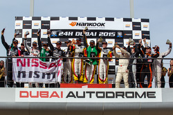 A6-Am podium: class winners Mohammed Jawa, Jordan Grogor, Matt Griffin, Rob Barff, second place Florian Strauss, Ricardo Sanchez, Ahmed Bin Khanen, Nick Hammann, Gaetan Paletou, third place Arkin Aka, Andreas Liehm, Bernd Kleinbach, Philipp Wlazik, Bill B