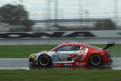 #45 Flying Lizard Motorsports Audi R8 LMS: Markus Winkelhock, Robert Thorne, Satoshi Hoshino, Tomonobu Fujii