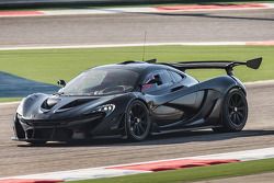 De McLaren P1 GTR test