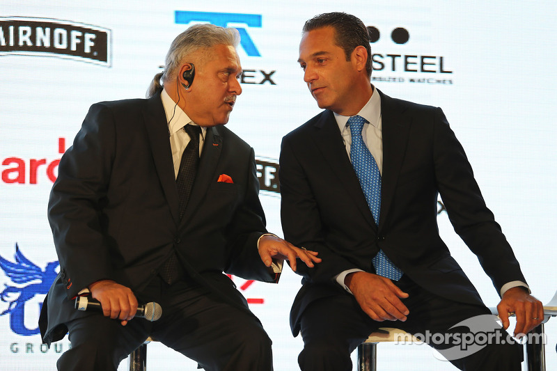 (L to R): Dr. Vijay Mallya, dueño del Sahara Force India F1 Team con Carlos Slim, Directivo de Améri