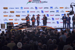 Sergio Pérez et Nico Hülkenberg avec Vijay Mallya, propriétaire de Force India