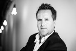 Eric Gilbert, 运营副总裁
