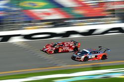 #70 SpeedSource Mazda Mazda: Sylvain Tremblay, Jonathan Bomarito, Tristan Nunez, James Hinchcliffe