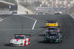 #12 Fach Auto Tech Porsche 997 GT3 R: Otto Klohs, Martin Ragginger, Jens Richter, Sven Müller and #2 Black Falcon Mercedes SLS AMG GT3: Abdulaziz Al Faisal, Hubert Haupt, Yelmer Buurman, Oliver Webb battle for the lead