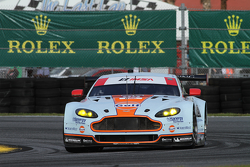 #98 Aston Martin Racing Vantage: Pedro Lamy, Darren Turner, Mathias Lauda, Paul Dalla Lana, Stefan Mücke