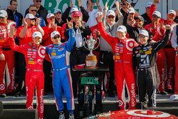 Podium: #02 Chip Ganassi Ford/Riley: Scott Dixon, Kyle Larson, Jamie McMurray, Tony Kanaan