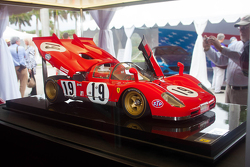 Amazing 1:8 modelo a escala de Amalgam del Ferrari 512S