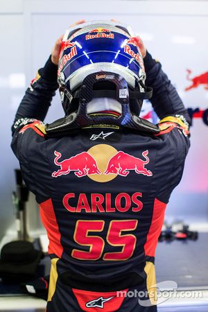 Карлос Саинс-мл.. Запуск Toro Rosso STR10, обкатка.