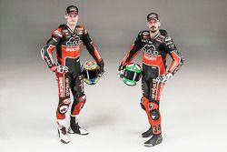 Chaz Davies y Davide Giugliano con el Ducati Panigale R