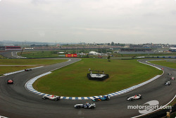 Kimi Raikkonen leads Rubens Barrichello, Jenson Button, Juan Pablo Montoya and Felipe Massa