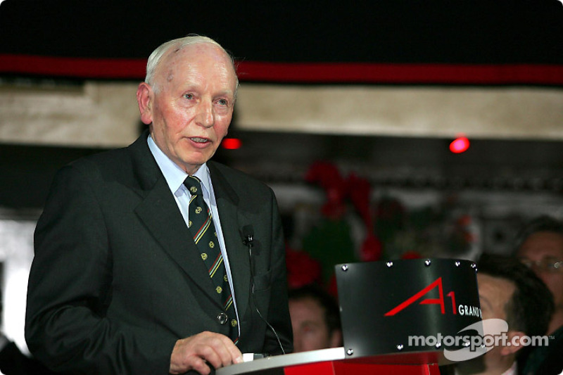 На презентации британской команды A1GP, 2004 год