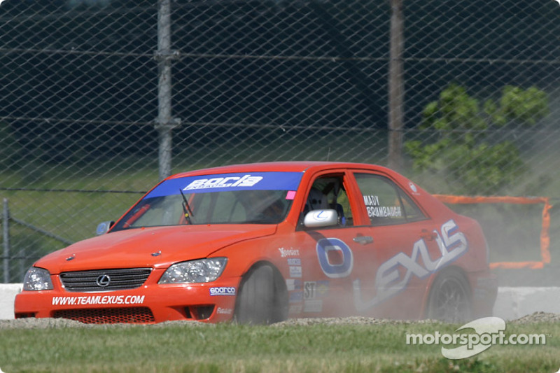 #0 Team Lexus Lexus IS300: Eddie Mady, Andy Brumbaugh