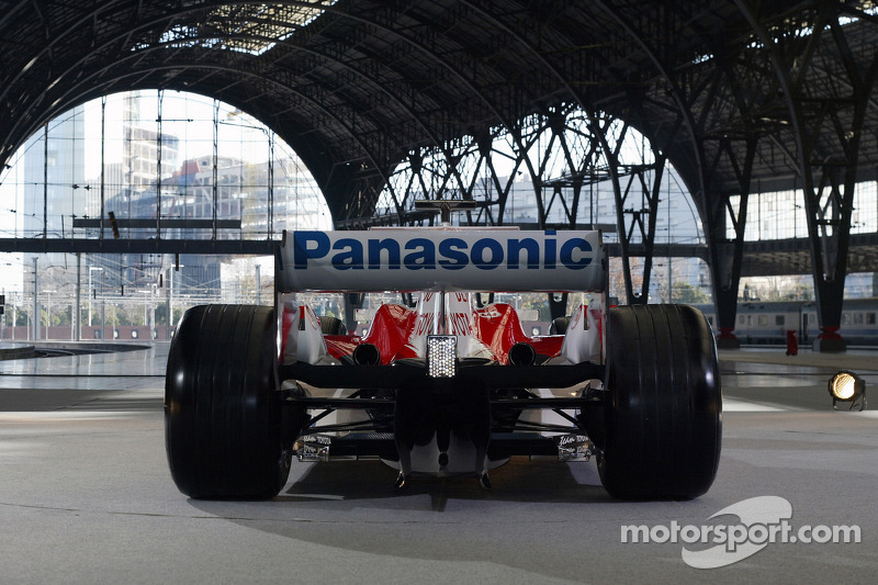 yeni Toyota TF105