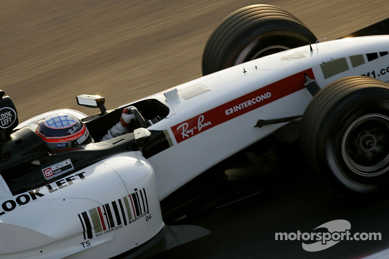 Takuma Sato testing new BAR Honda 007