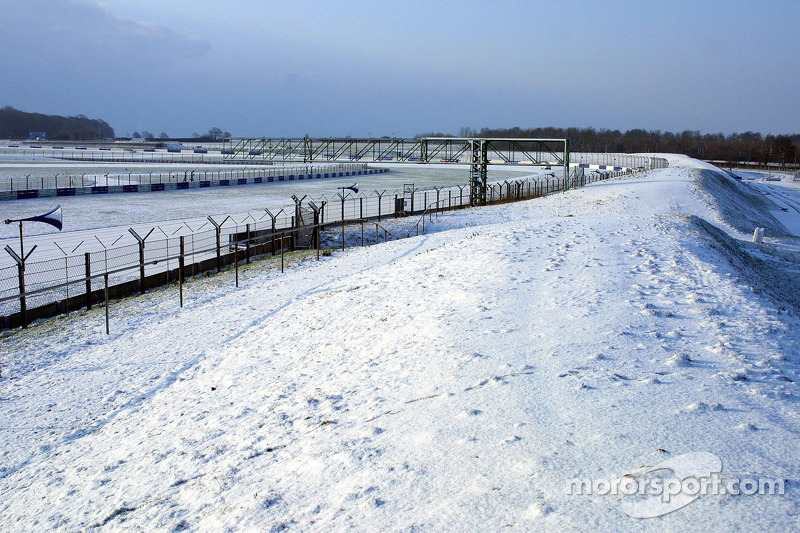 Neve em Silverstone