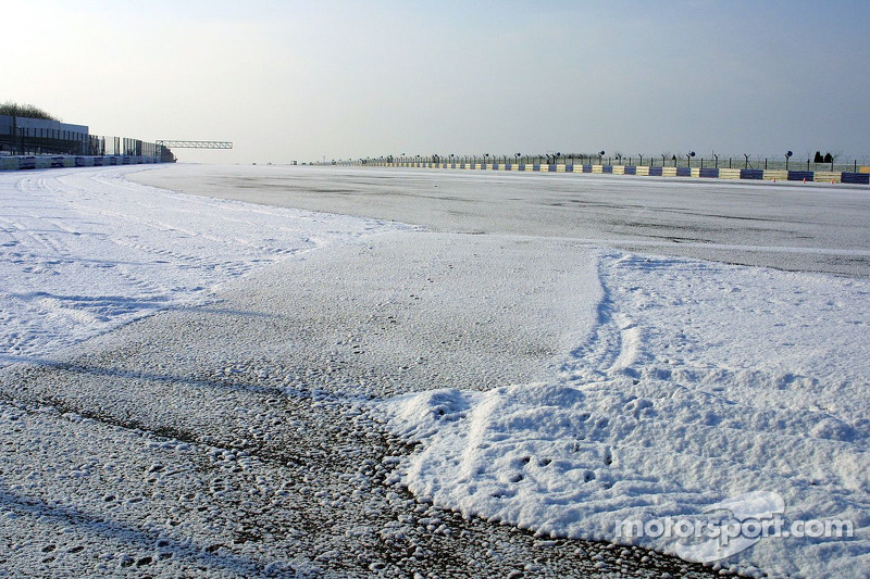 Schnee im Streckenteil Copse