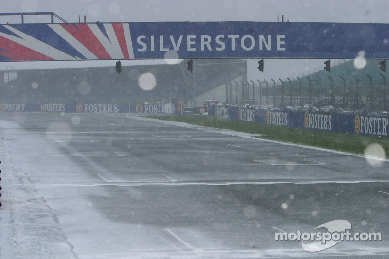 Neve em Silverstone