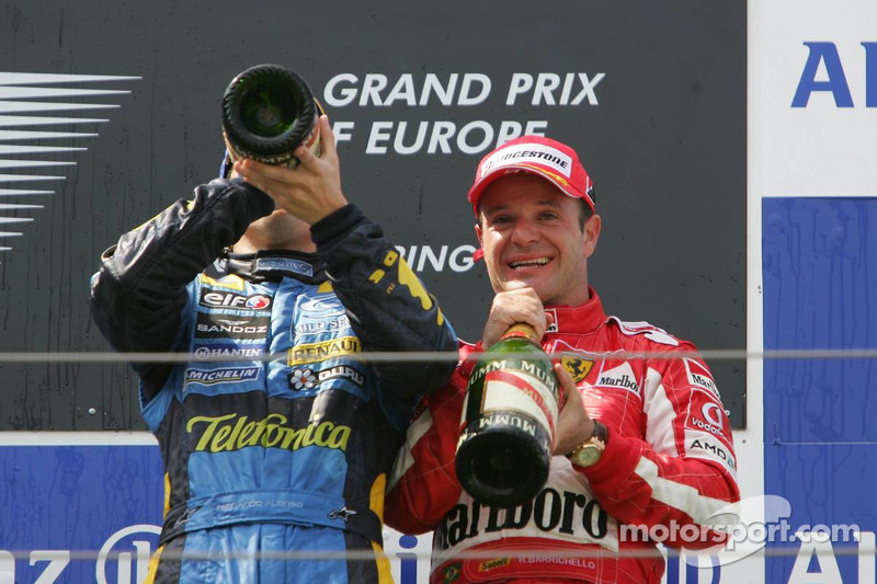 Podio:Fernando Alonso y Rubens Barrichello