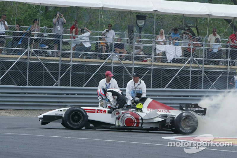 Takuma Sato out, race