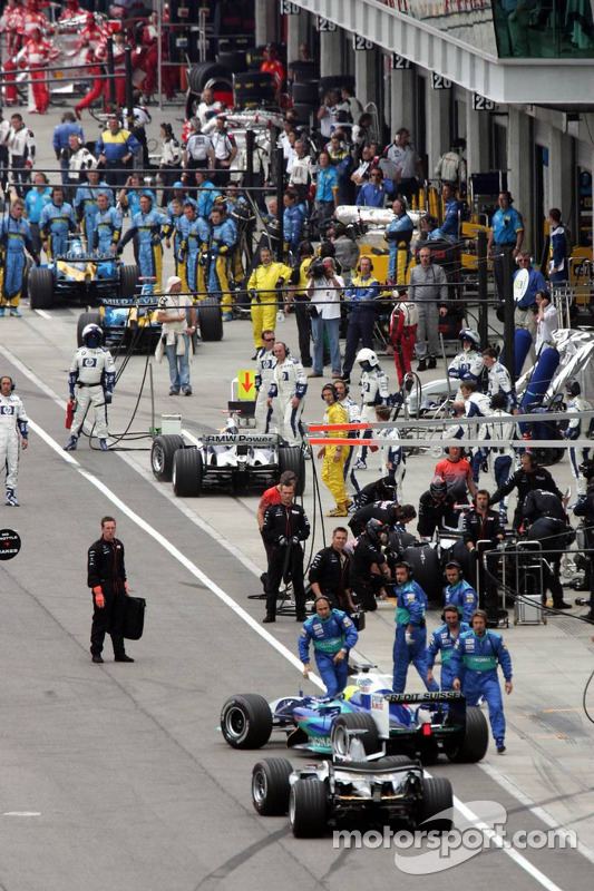 Michelin teams abandon the race