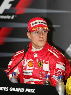 Coletiva de imprensa: vencedor Michael Schumacher