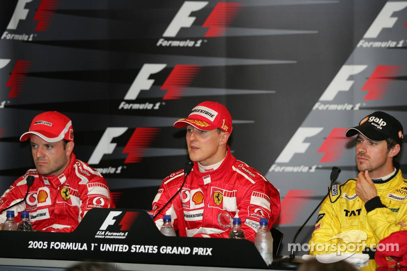 Coletiva de imprensa: vencedor Michael Schumacher com Rubens Barrichello e Tiago Monteiro