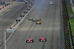 Start: Michael Schumacher takes the lead