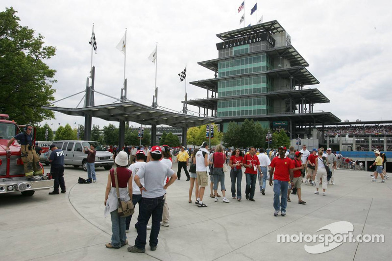 Fans leave the track before the end of the race
