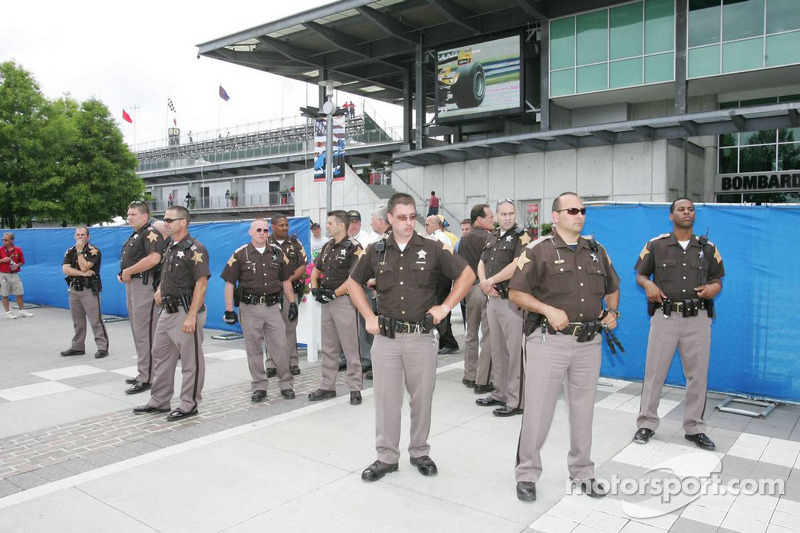 Police forces on guard