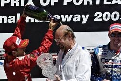 Cristiano celebrates with teamowner Kevin Kalkhoven