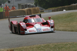 #20 1999 Toyota TS020 GT1, class 19: Ukyo Katayama