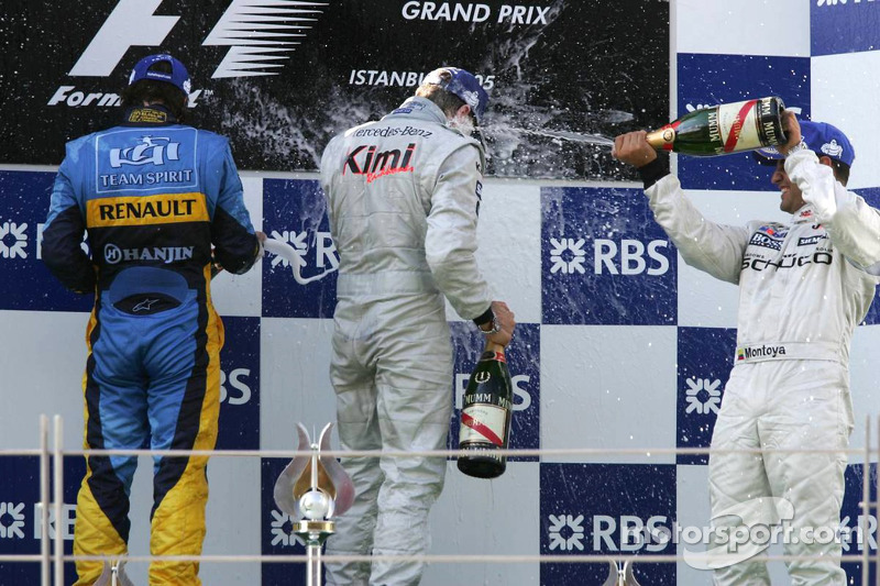 Podyum: Şampanya zamanı Kimi Raikkonen, Fernando Alonso ve Juan Pablo Montoya