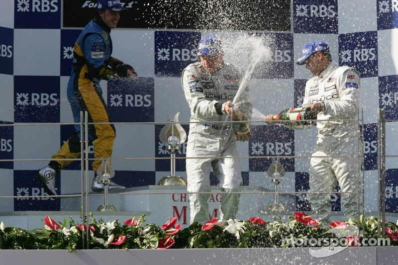 Podyum: Şampanya zamanı Kimi Raikkonen, Fernando Alonso ve Juan Pablo Montoya